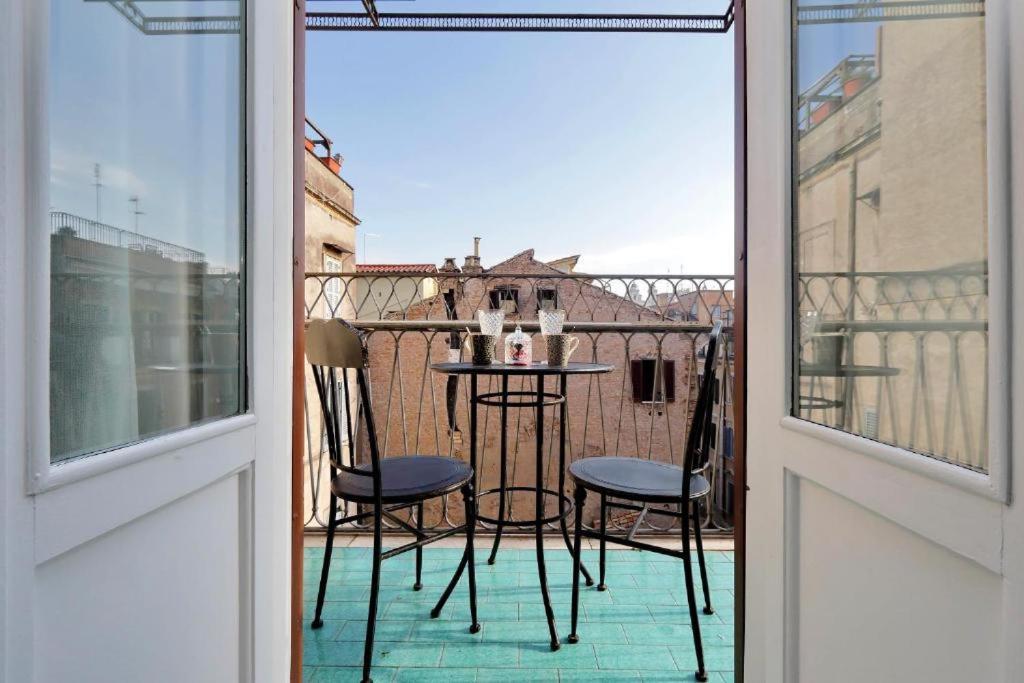 Della Croce Rooms Rome Extérieur photo